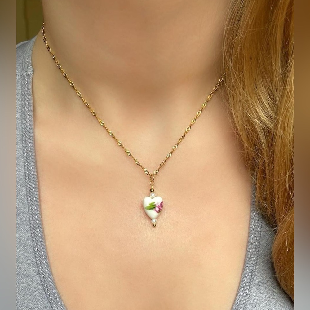 Gold-tone Floral Ceramic Heart Pendant Necklace